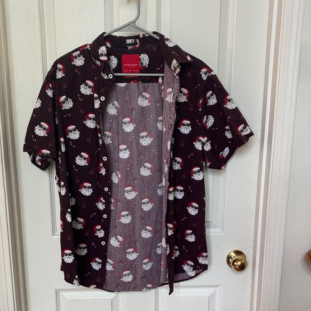 Denim & Flower Burgundy Santa Print Short-Sleeve Button-Up